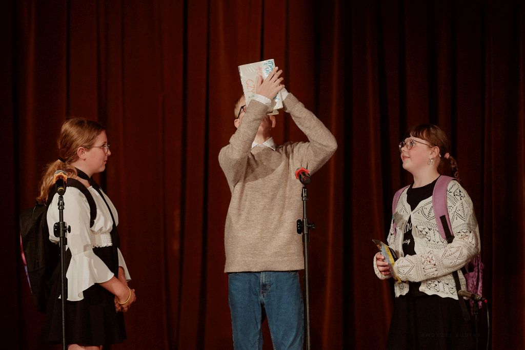 Przedstawienie Grupy Teatralnej z OCK Oświęcim fot.Andrzej Rudiak